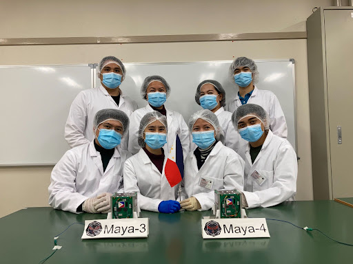 Batch 1 of STeP-UP scholars with the Maya-3 and Maya-4 Flight Models. Top (L-R): Renzo Wee, Christy Raterta, Lorilyn Daquioag, Derick Canceran Bottom (L-R): Judiel Reyes, Gladys Bajaro, Marielle Magbanua-Gregorio, Bryan Custodio